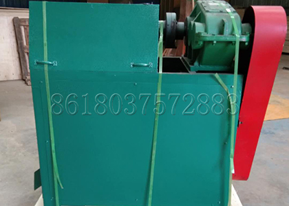 Double roller granulator for making compound fertilizer particles